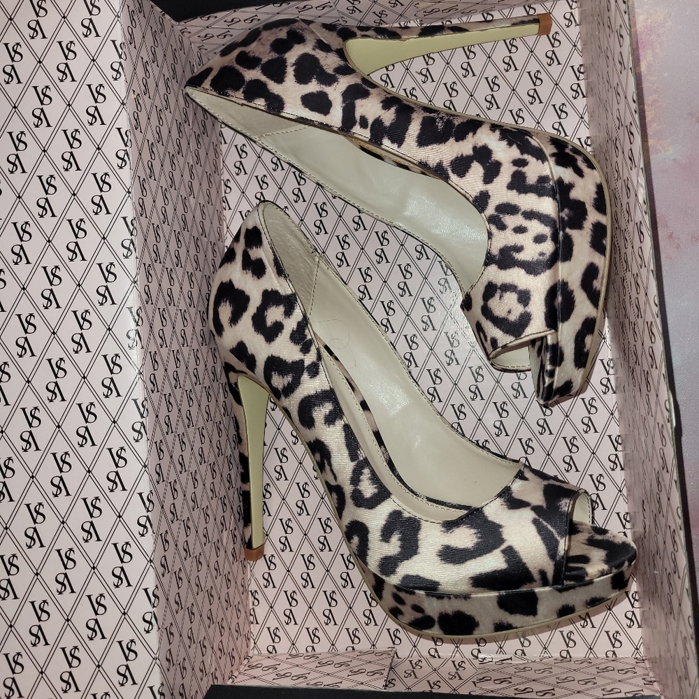Victoria Secret High Heel